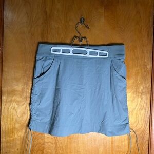 Columbia Olive Green Athletic Skirt Large